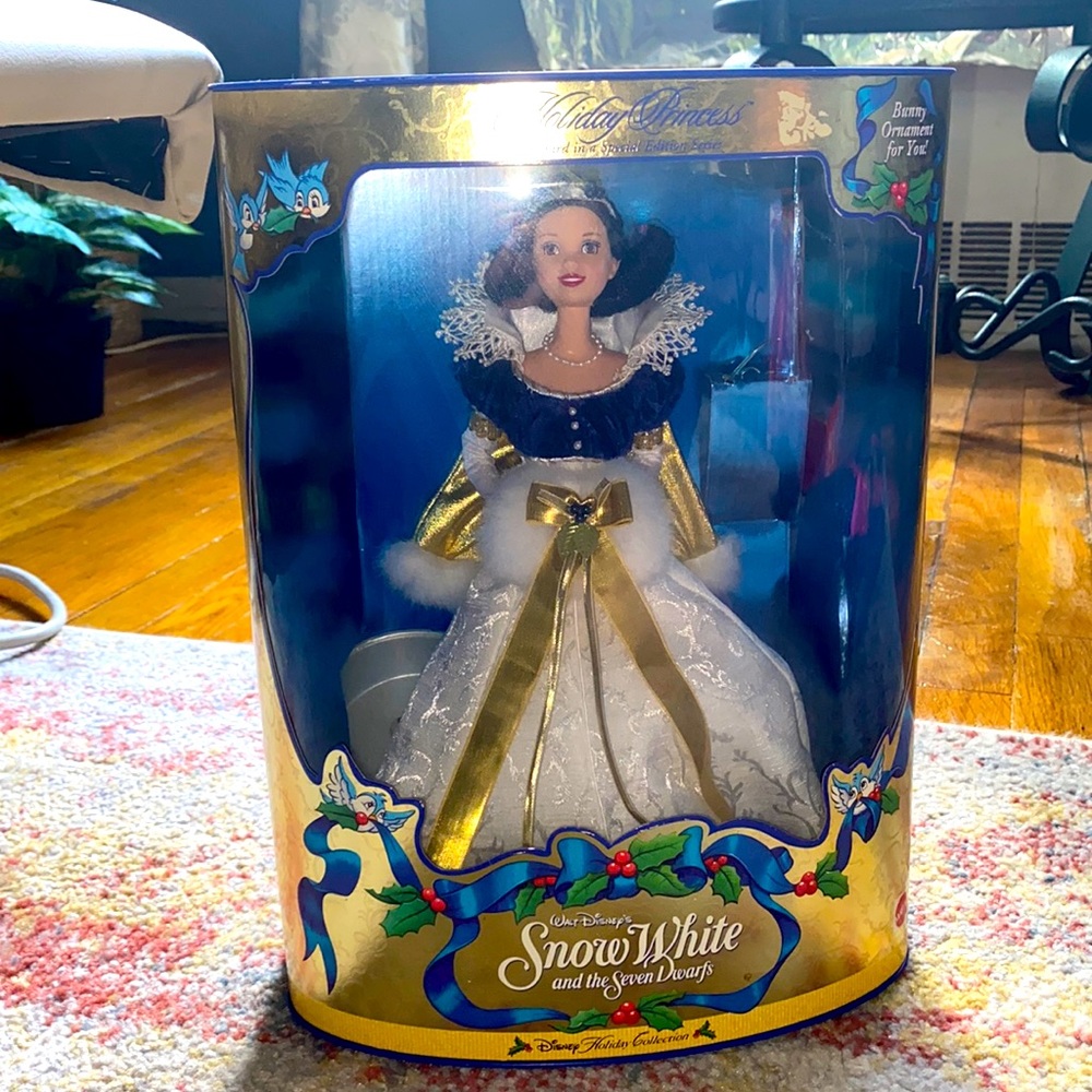 1998 Holiday Princess Snow White Barbie